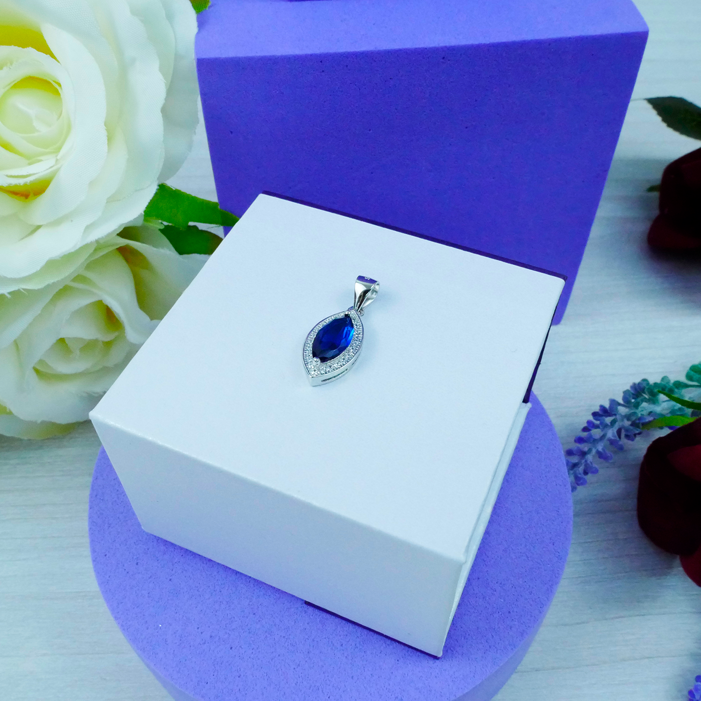 Silver Marquise cut Sapphire Zirconia Gem pendant