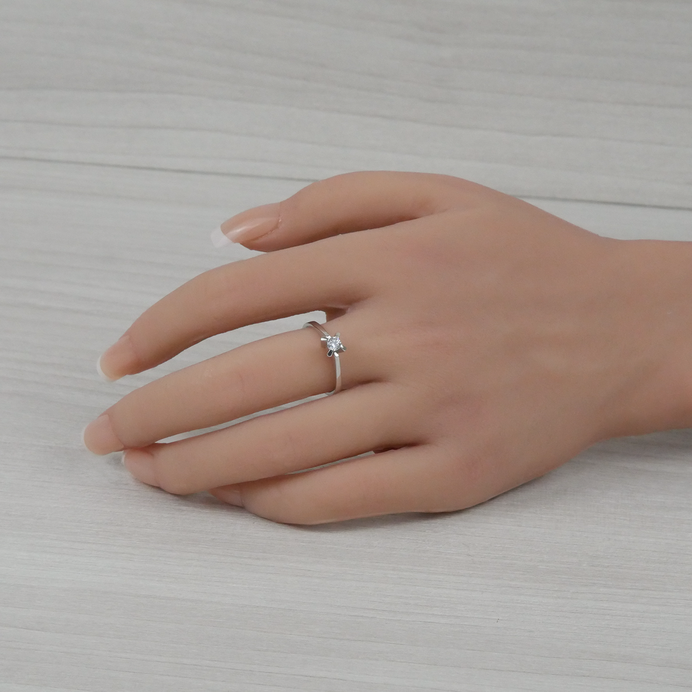 Silver Round White Zirconia Star Ring