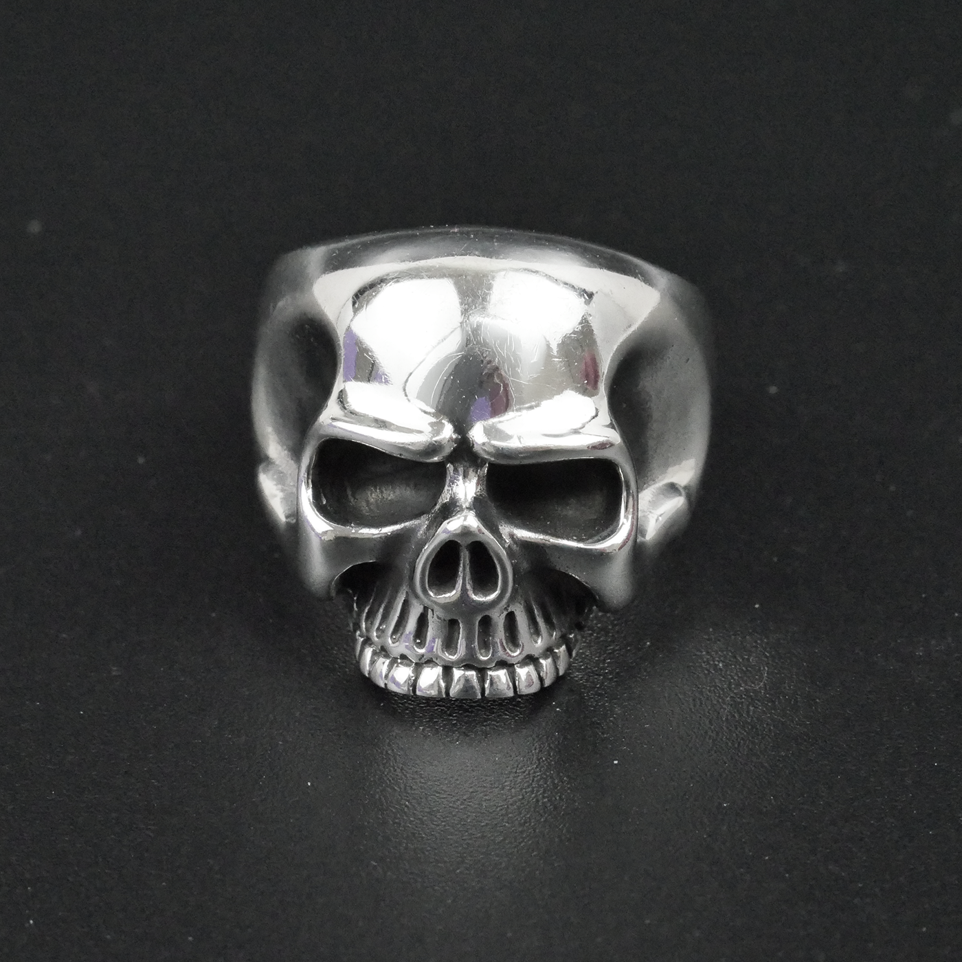 Silver "Plain Skull" Gents Ring