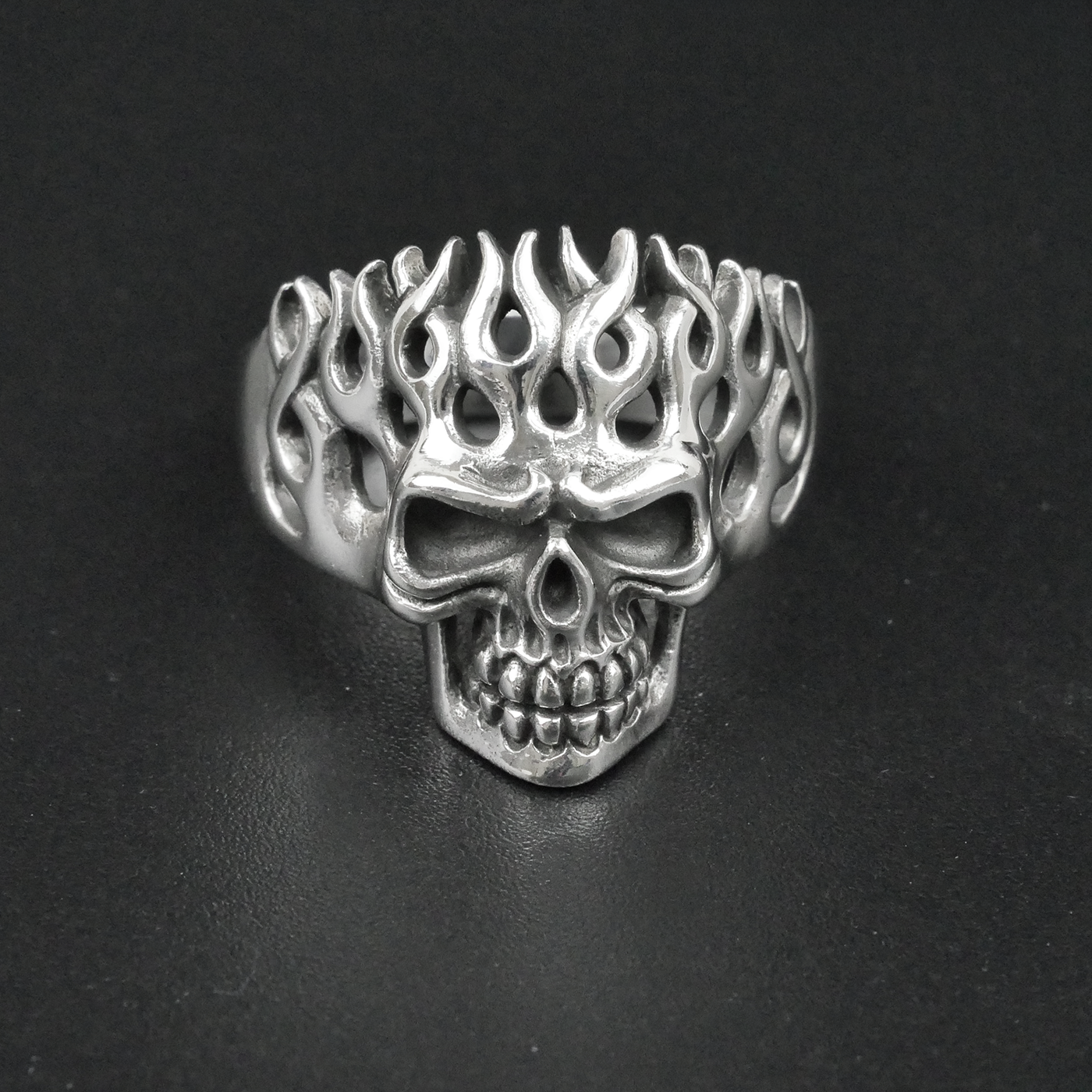 Silver "Flaming Skull" Gents Ring