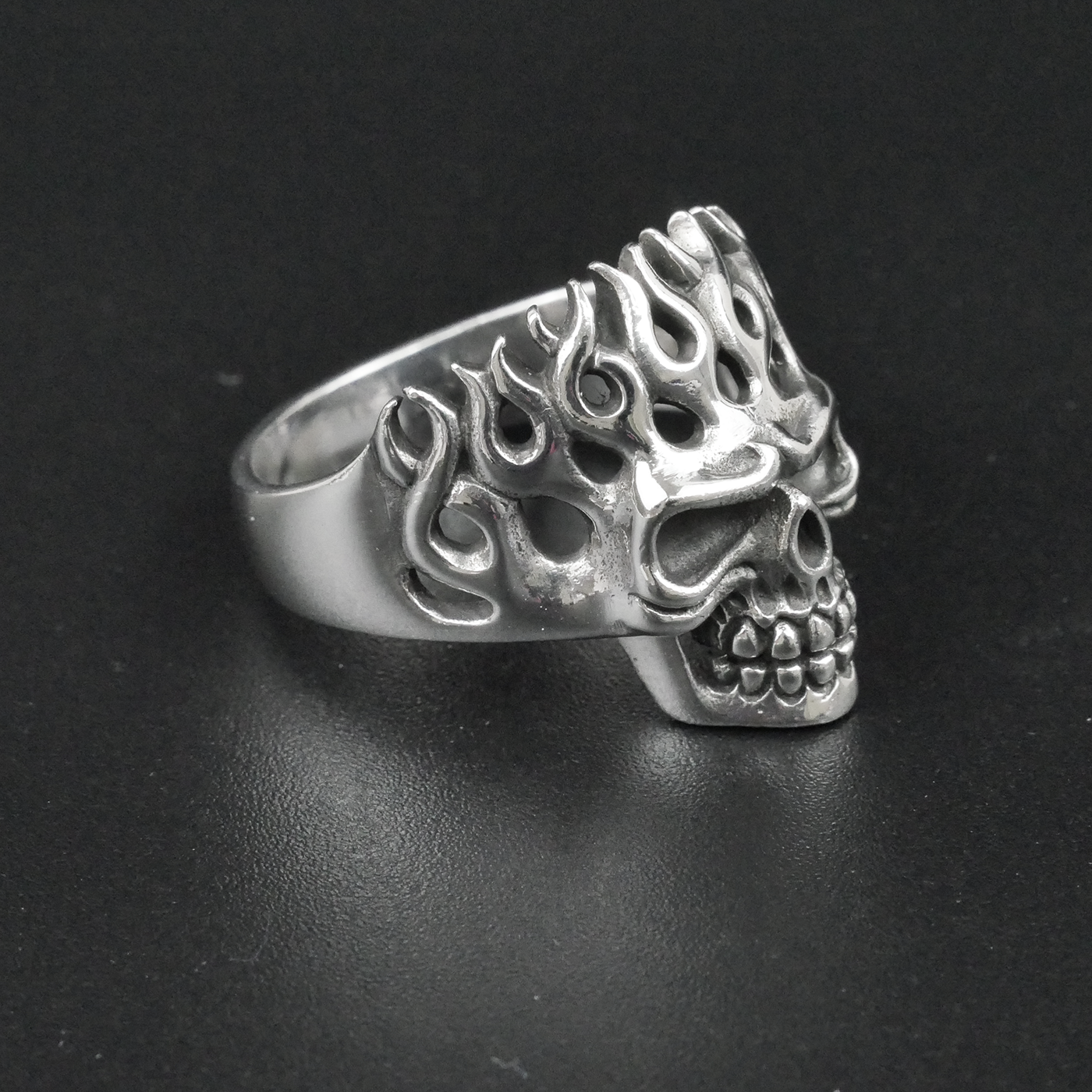 Silver "Flaming Skull" Gents Ring