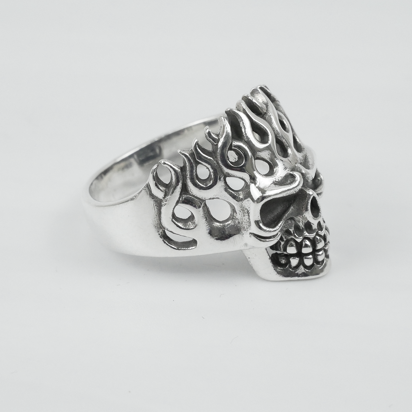 Silver "Flaming Skull" Gents Ring