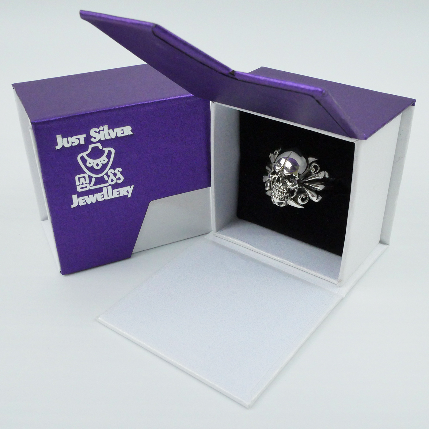 Silver "Fingers & Skull" Gents Ring