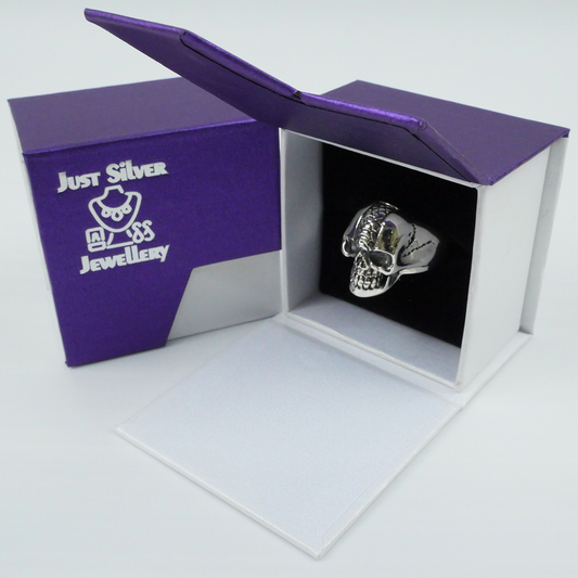 Silver "Snake Skin Skull " Gents Ring