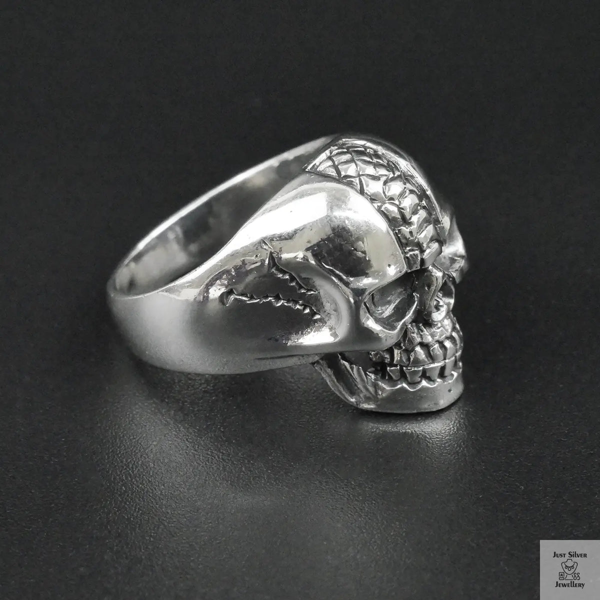 Silver Bold "Snake Skin Skull " Gents Ring Just Silver Jewellery