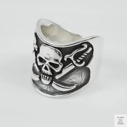 Silver Bold "Skull & Swords" Gents Ring Just Silver Jewellery