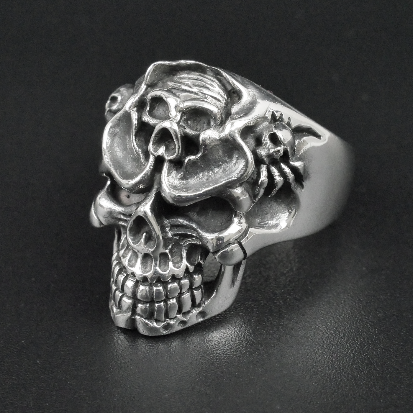 Silver "Many Face Skull" Gents Ring