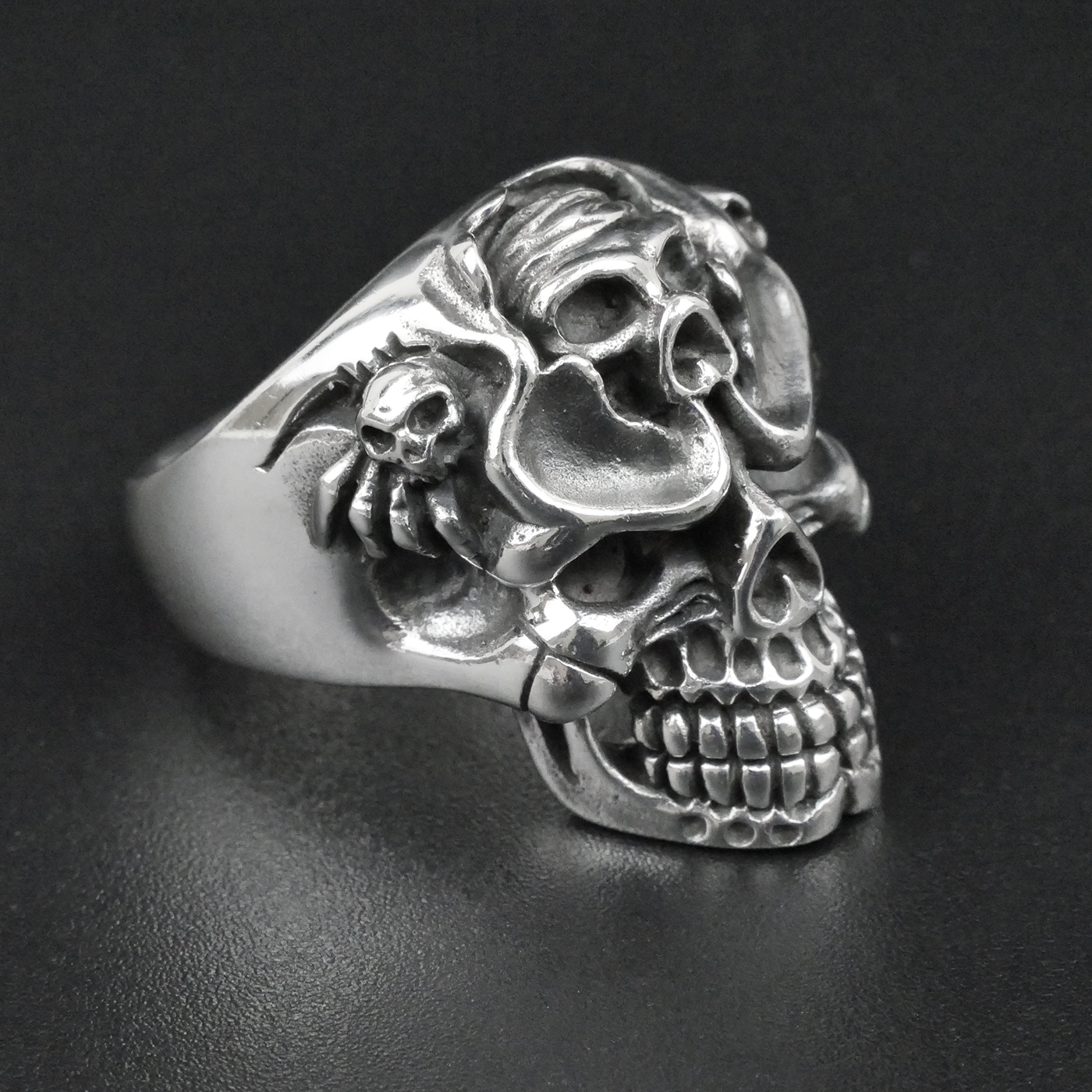 Silver "Many Face Skull" Gents Ring