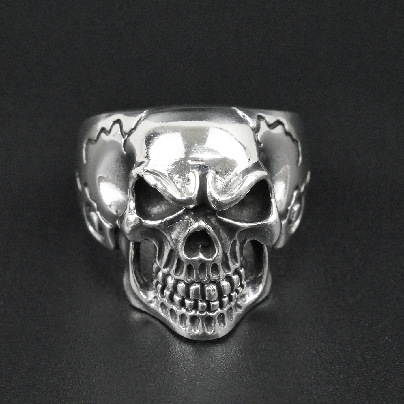 Silver "Face Skull" Gents Ring