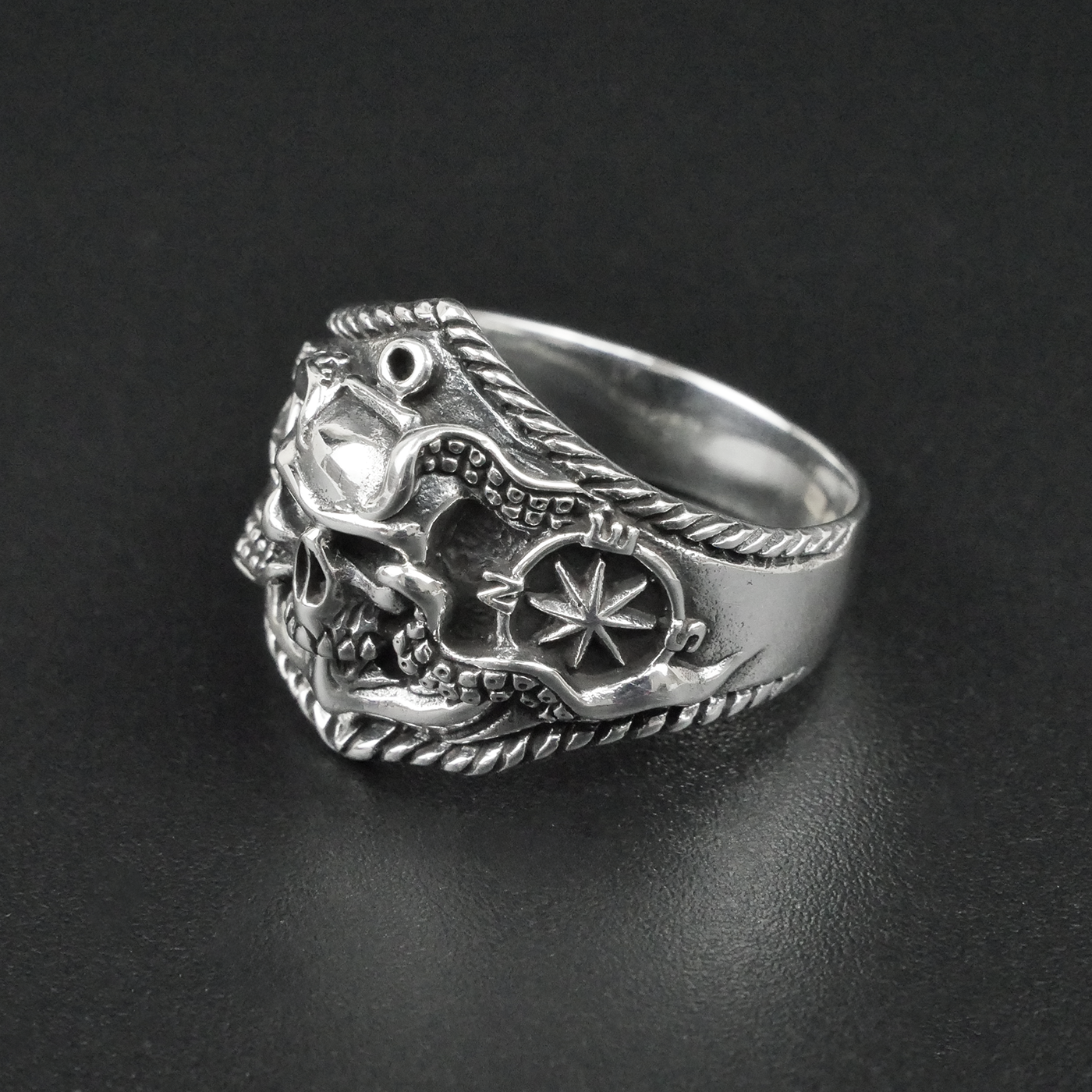 Silver "Skull & Anchor" Gents Ring