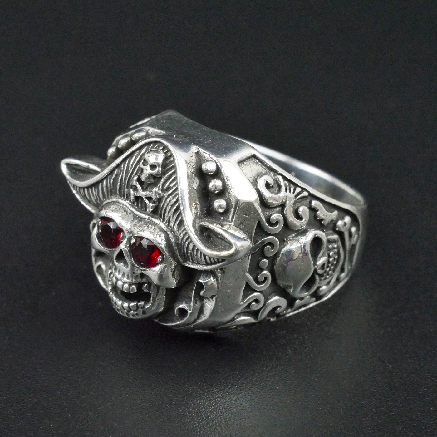 Silver "Pirate Captain" Gents Ring