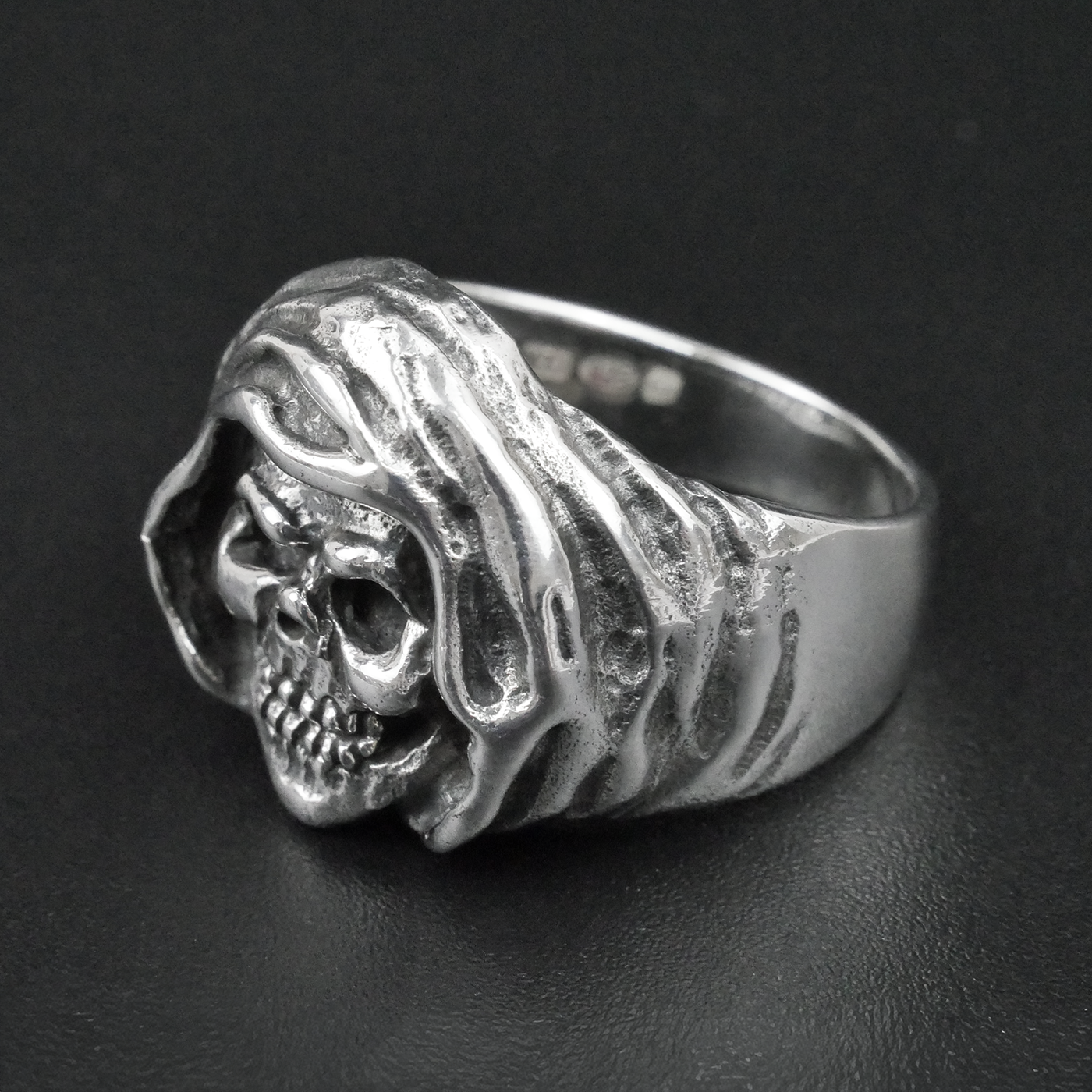 Silver "Hooded Skull" Gents Ring