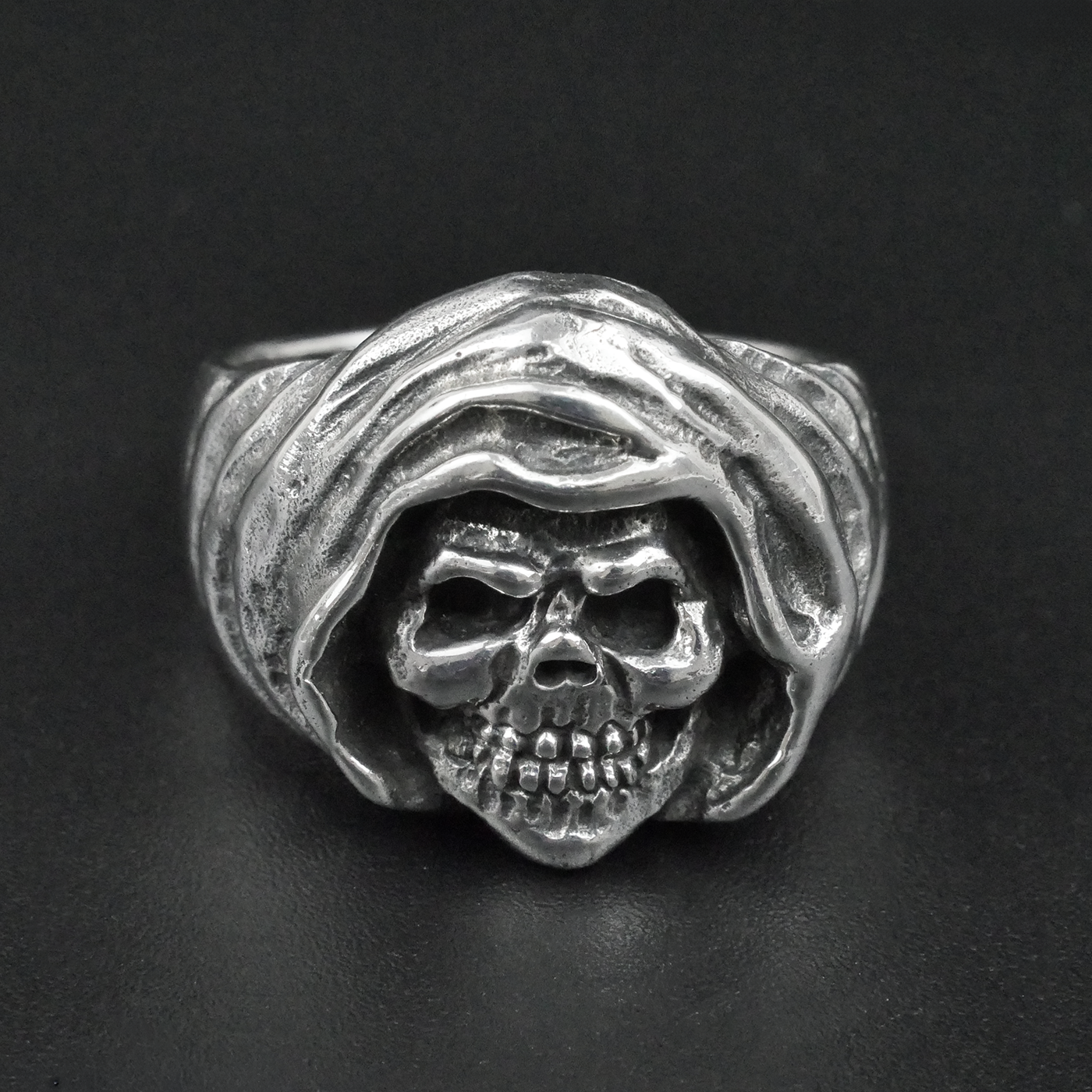 Silver "Hooded Skull" Gents Ring
