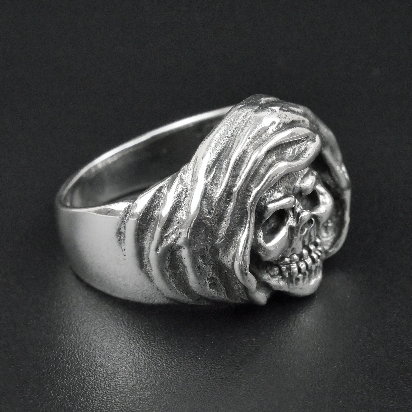 Silver "Hooded Skull" Gents Ring