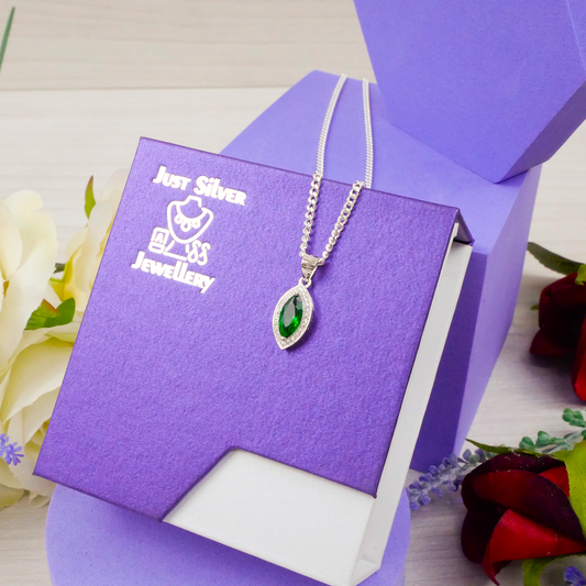 "Marquise Cut" Emerald Zirconia Gem pendant & chain