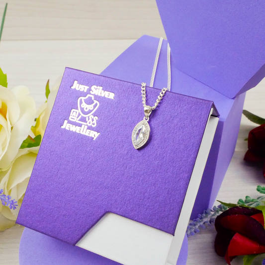 "Marquise Cut" White Zirconia Gem pendant & chain