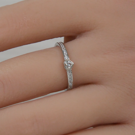 Silver Subtle White Heart shape Zirconia Ring
