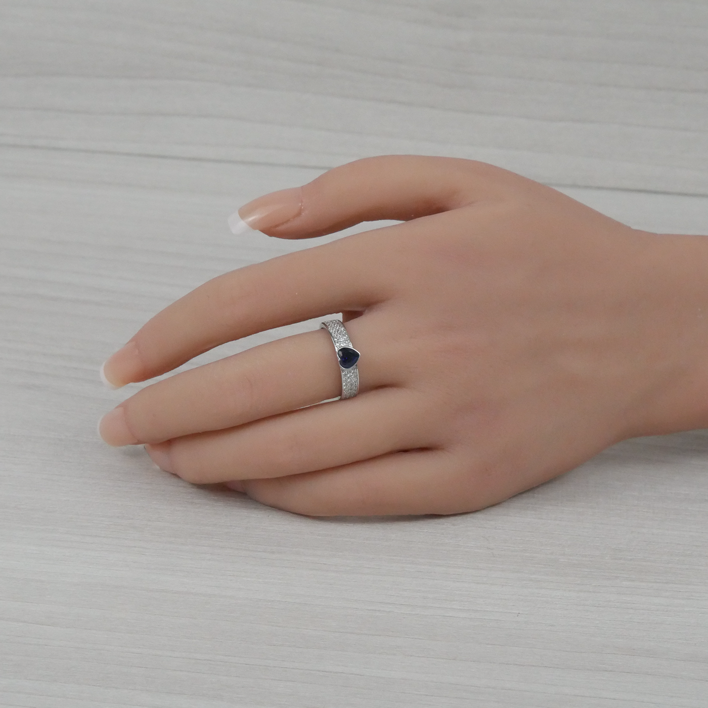 Silver Sapphire Heart Zirconia Ring
