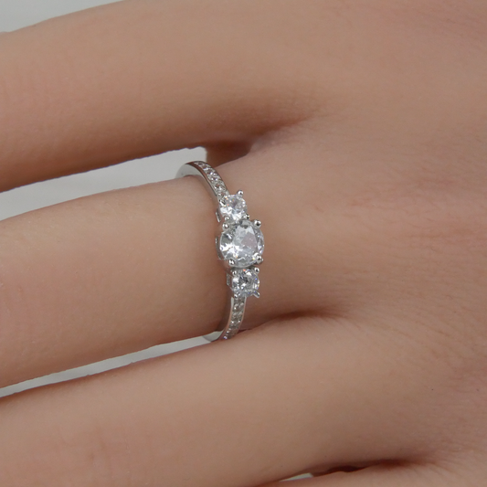 Silver Classic Design 3 Stone Zirconia Ring